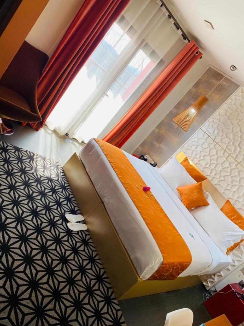 Boun'S Hotel Яунде Екстер'єр фото