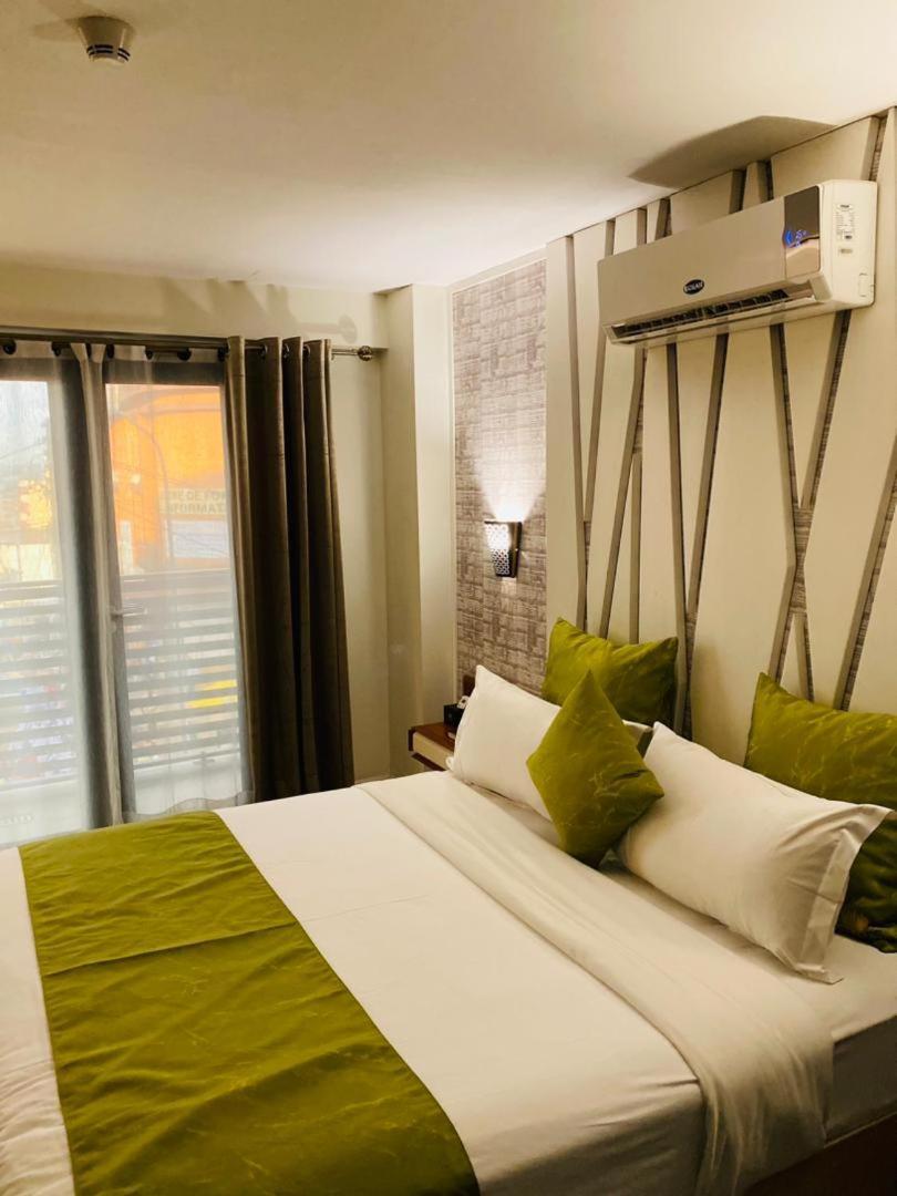 Boun'S Hotel Яунде Екстер'єр фото